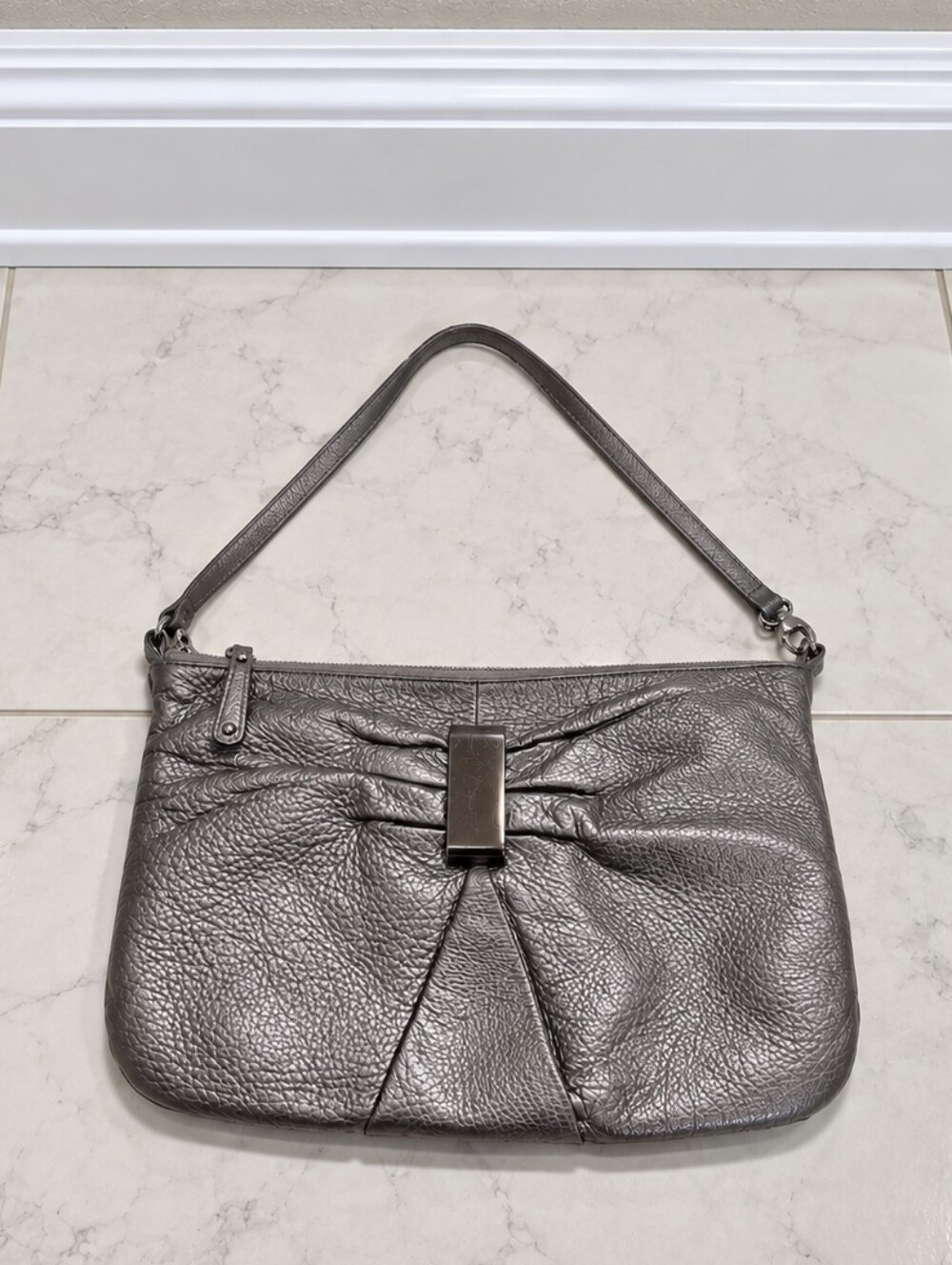 AUDREY BROOKE Metallic Gray Pebbled Leather Shoulder Bag. - Picture 1 of 7